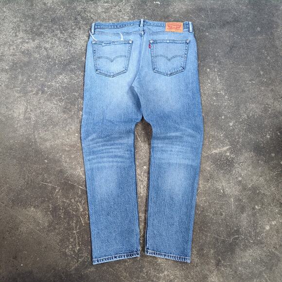 Distressed Levi's 502 Mens 36x32 Blue Jeans Pants Slim Light Faded Denim Stretch - Picture 4 of 10